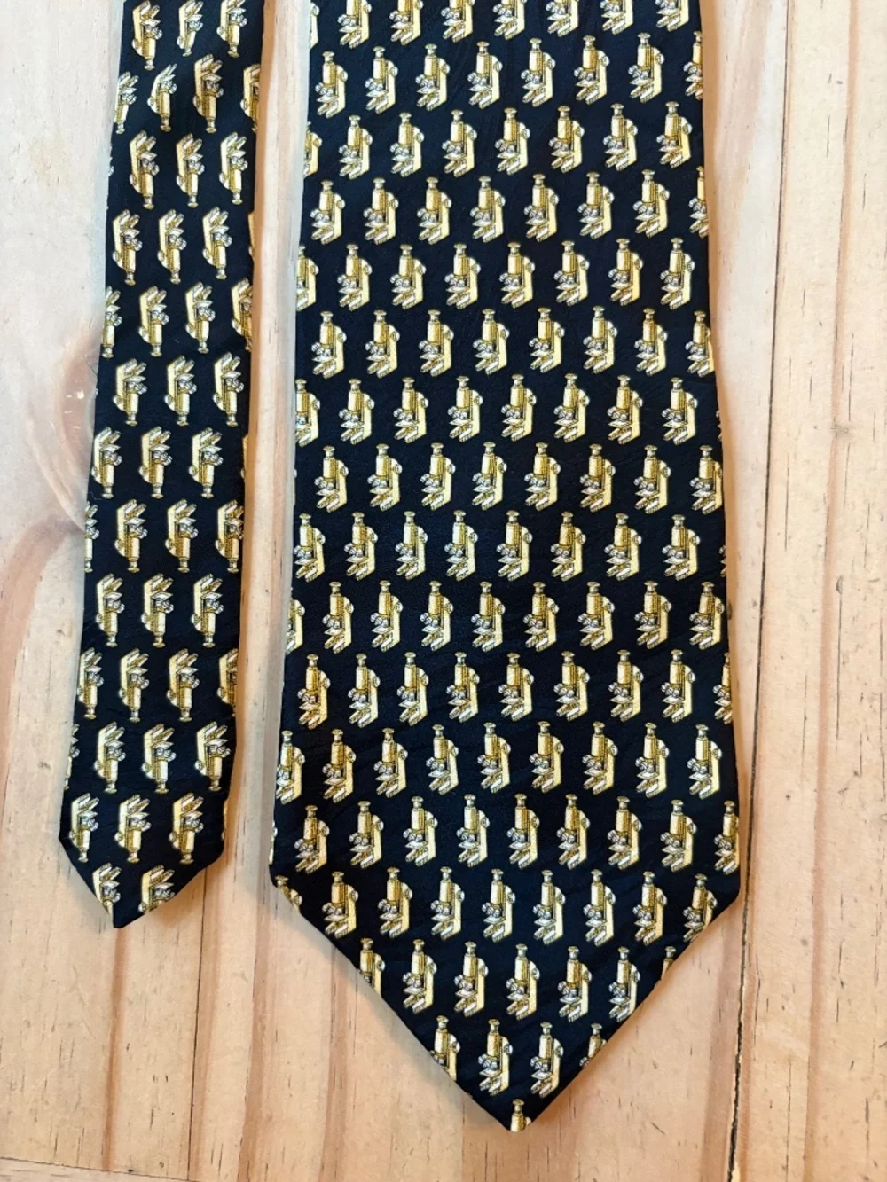 Vintage Museum Artifacts 100% Silk Microscope Science Necktie Black Gold